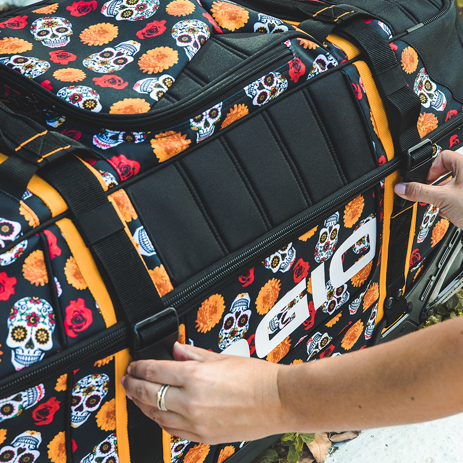 Skull Check duffle bag